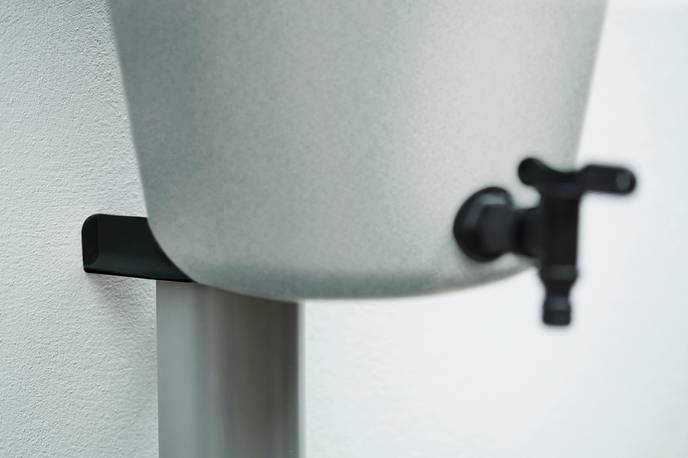 green basics rain catcher 35ltr living concrete